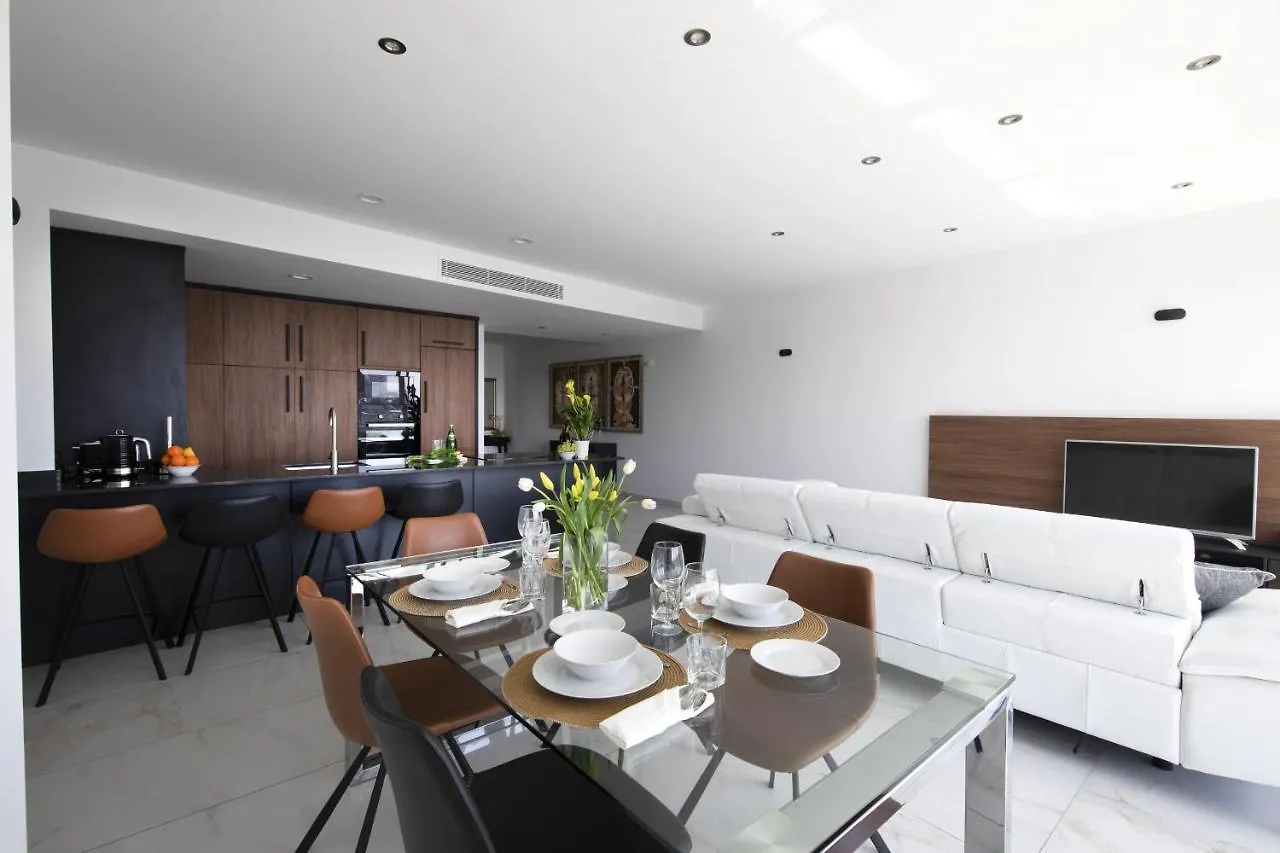 Luxurious 3 Bedroom Apartment With Breathtaking Views - Mmai1-1 Saint Julian's 0*,